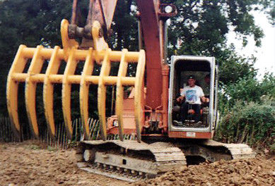 Czarny / zielony Stalowy szczotka Rake Excavator Attachment Ostrze Tines Heavy Duty Konstrukcja