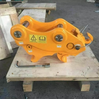 Ręczna koparka z szybkim zaczepem Takeuchi Tb 125 z kołkami